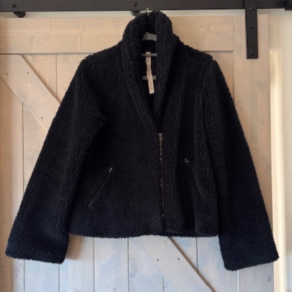 Alo Yoga Black Cozy Up Plush Teddy Zip Up Jacket Womens Small EUC Black